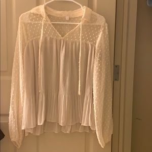 LAUREN CONRAD: Lace Top❤️
